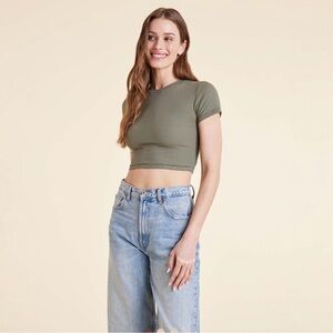 Brand New Never Worn Nuuds Green Baby Tee - size S